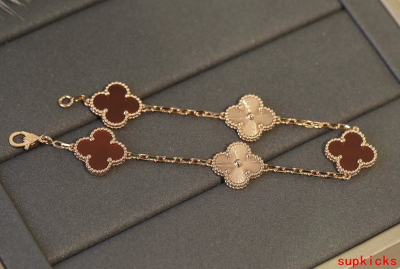 Van Cleef & Arples Jewelry