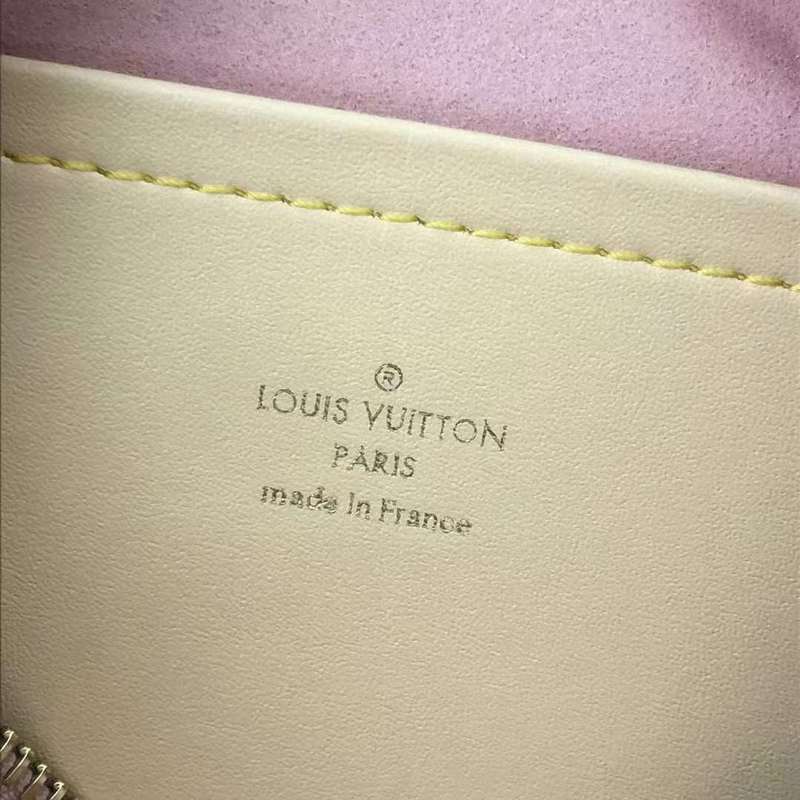 I W Fashion Lu-Vi bags - 11411