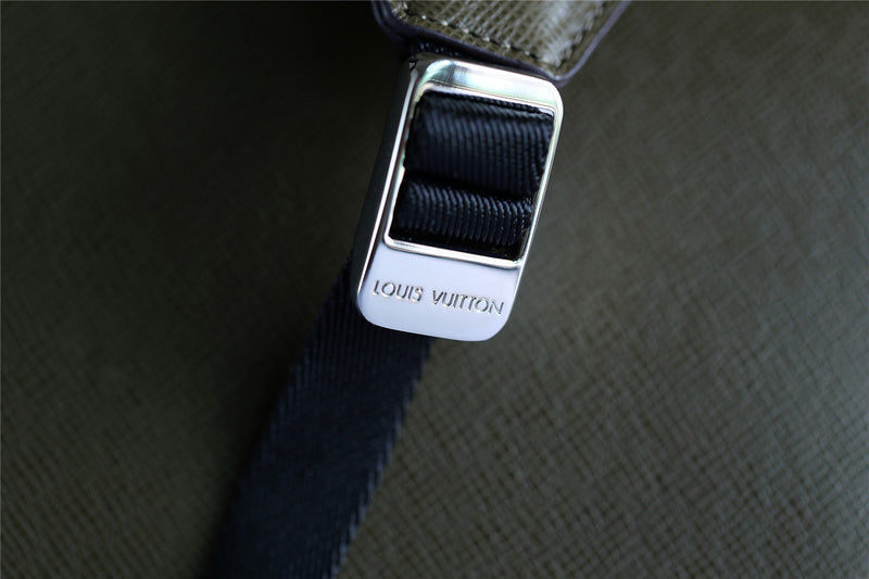 I W Fashion Lu-Vi bags - 9734