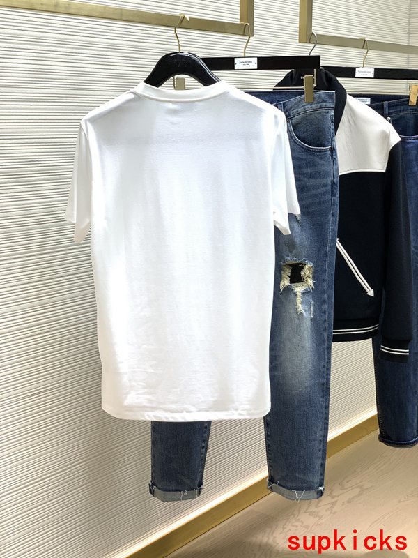 Moncler Luxury Cloth