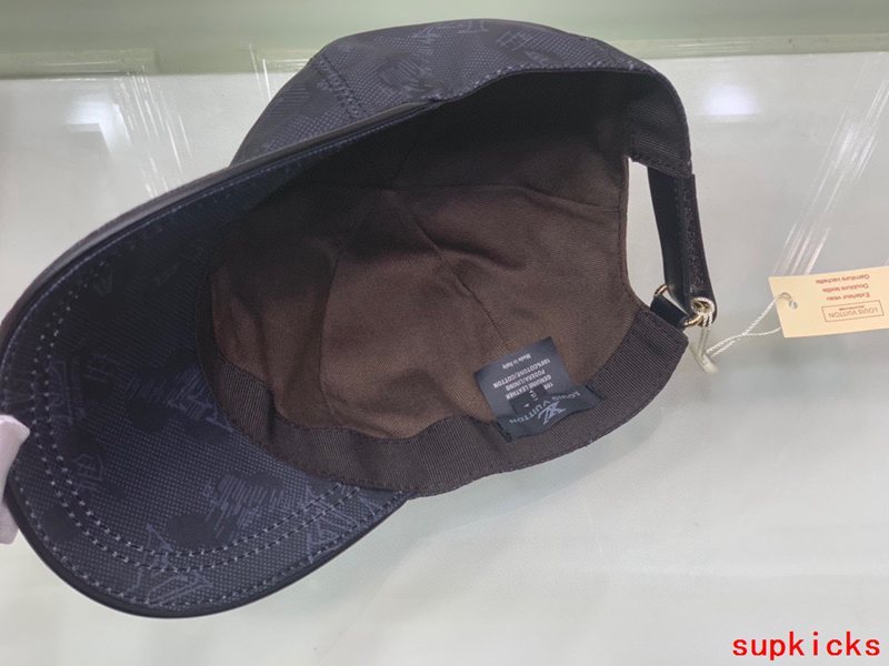 Louis Vuitton Luxury Cap