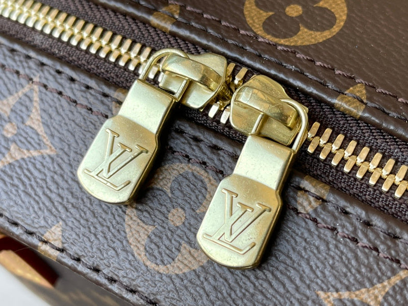 I W Fashion Lu-Vi bags - 17085