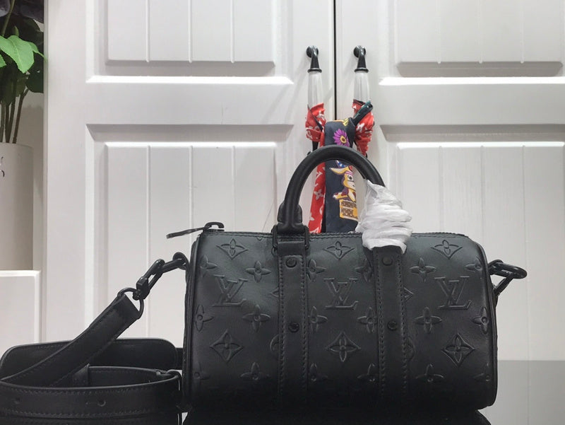 I W Fashion Lu-Vi bags - 17418