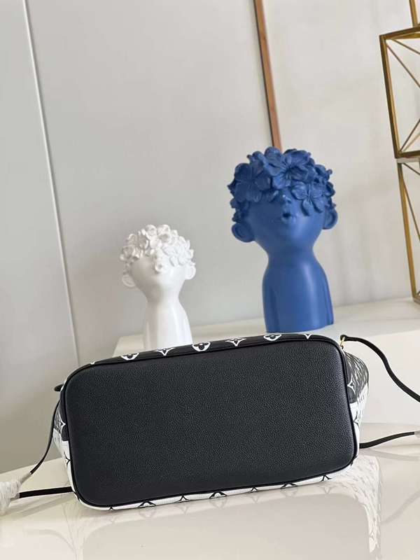 LOV2 Bags - Luxurious Bags  627