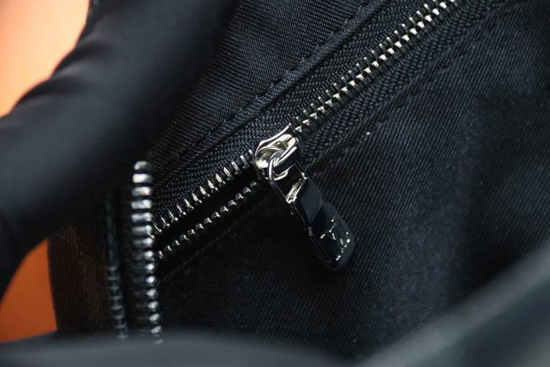 I W Fashion Lu-Vi bags - 17645