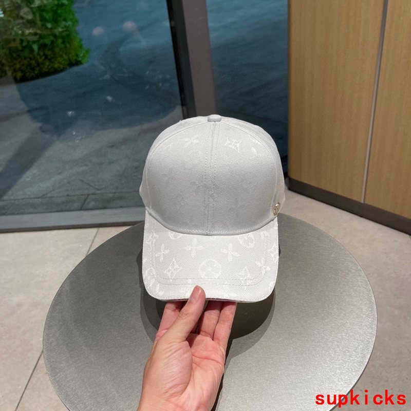 Louis Vuitton Luxury Cap