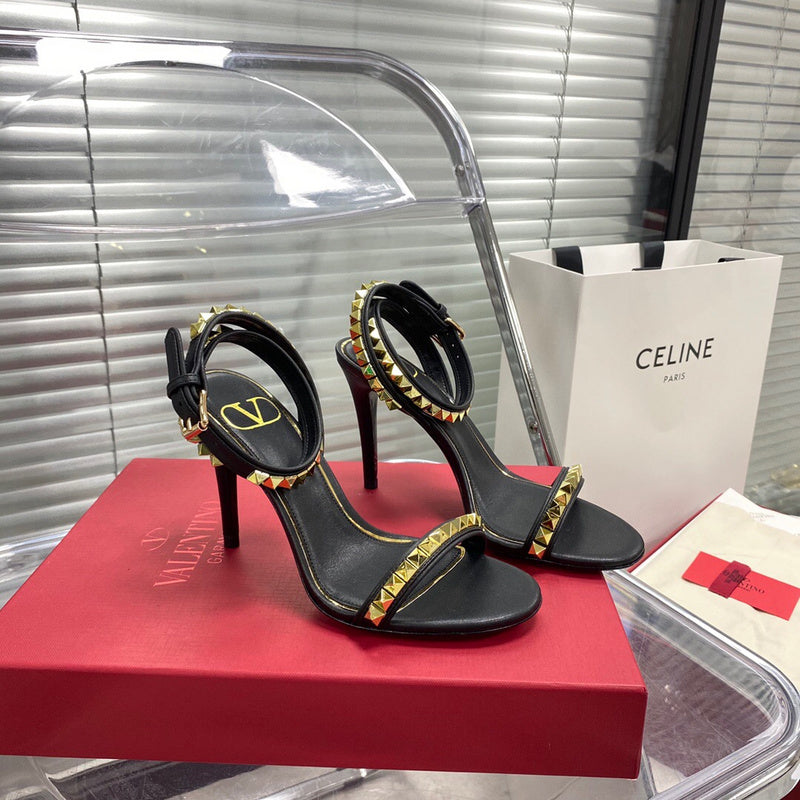 Valentino GARAVANI Luxury Shoes