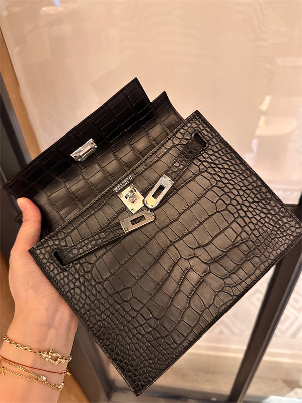 PHA - HMS Bags - 660