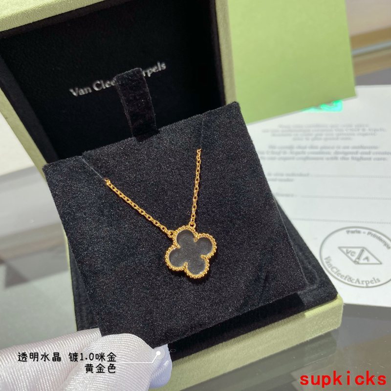 Van Cleef & Arples Jewelry