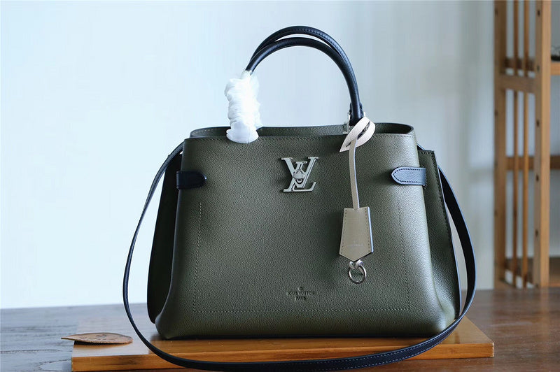 I W Fashion Lu-Vi bags - 8239