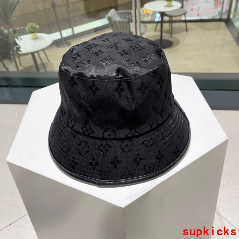 Louis Vuitton Luxury Cap