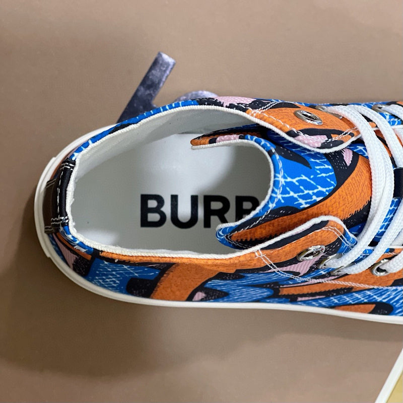 Burberry Luxury Shoes