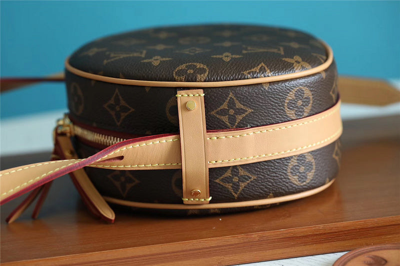 I W Fashion Lu-Vi bags - 8317
