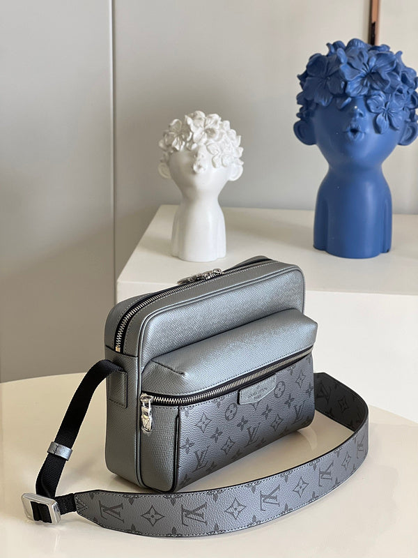 I W Fashion Lu-Vi Bags - 16757