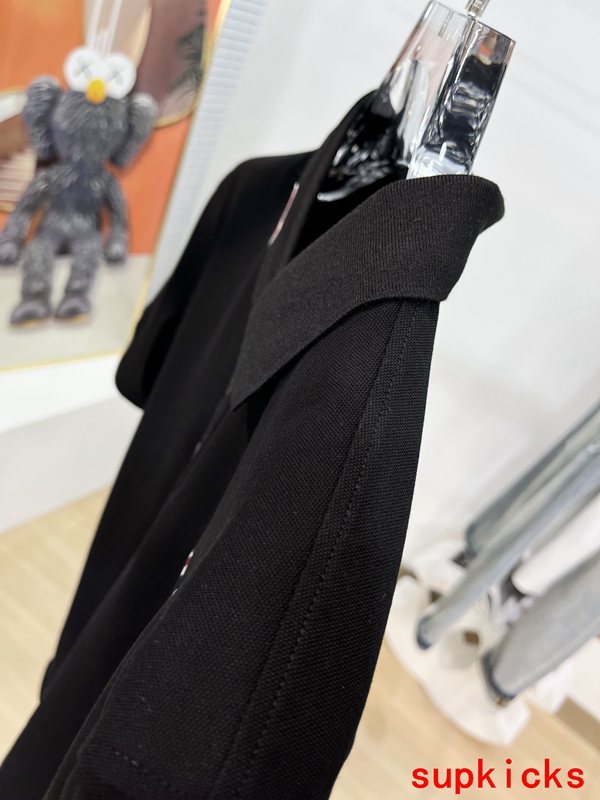 Moncler Luxury Cloth