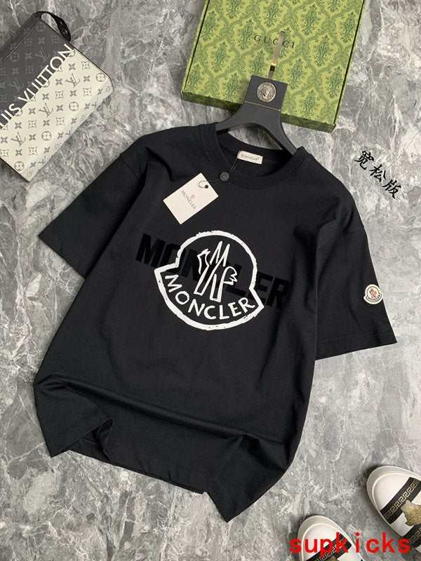 Moncler Luxury Cloth