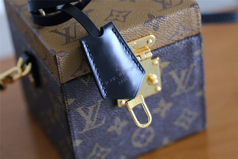 I W Fashion Lu-Vi bags - 9401