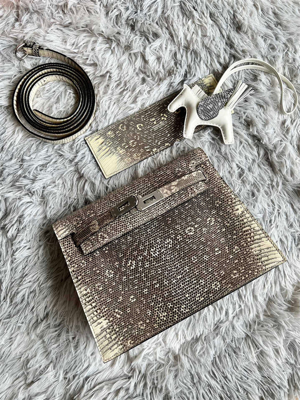 PHA - HMS Bags - 710