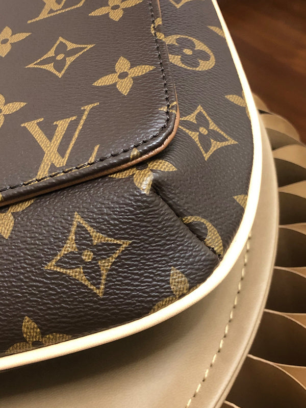 I W Fashion Lu-Vi bags - 17474