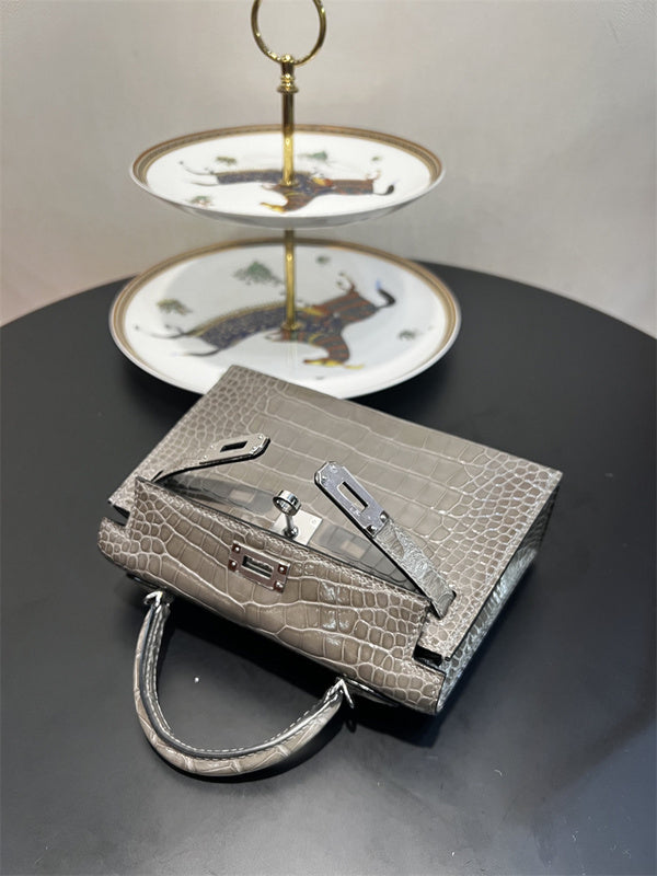 PHA - HMS Bags - 900