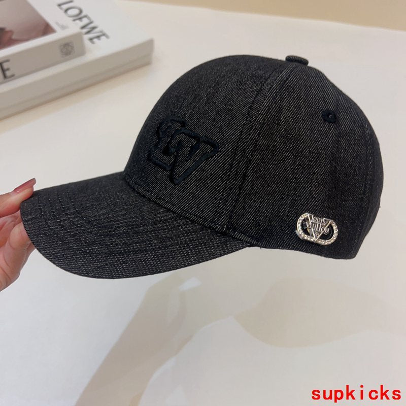 Louis Vuitton Luxury Cap