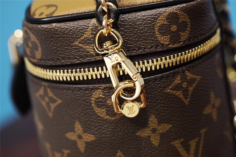 I W Fashion Lu-Vi bags - 8606