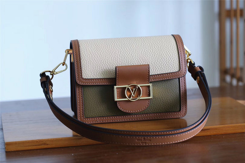 I W Fashion Lu-Vi bags - 8133