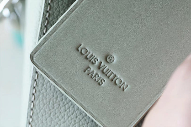 I W Fashion Lu-Vi bags - 11222