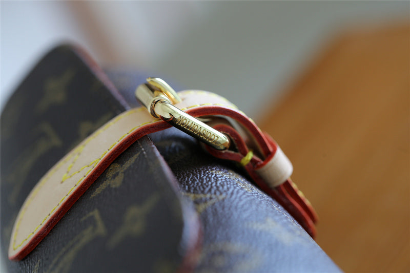 I W Fashion Lu-Vi bags - 9368