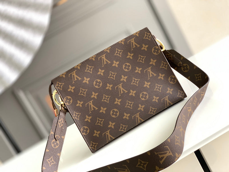 I W Fashion Lu-Vi bags - 17053