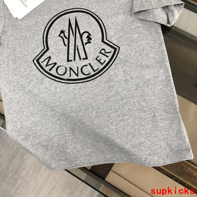 Moncler Luxury Cloth