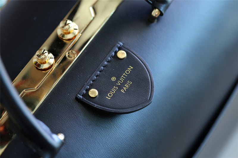 I W Fashion Lu-Vi bags - 8180