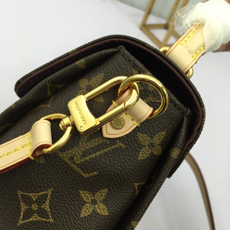LOV2 Bags - Luxurious Bags  899