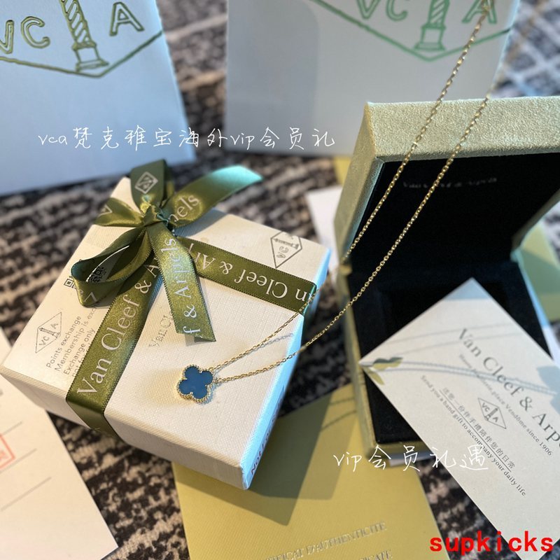 Van Cleef & Arples Jewelry