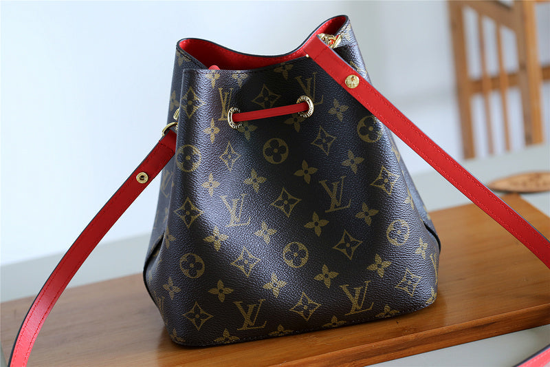 I W Fashion Lu-Vi bags - 8575