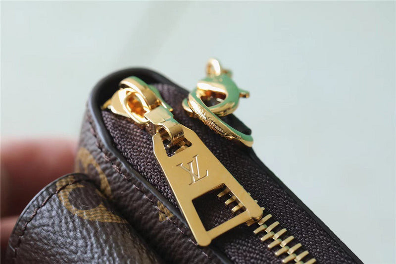 I W Fashion Lu-Vi bags - 8855
