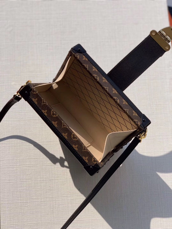 I W Fashion Lu-Vi Bags - 16745