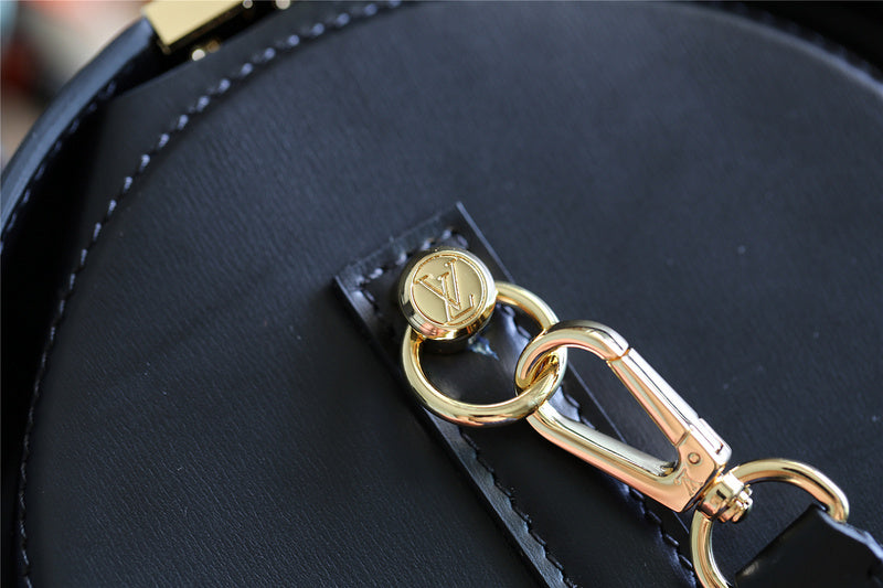 I W Fashion Lu-Vi bags - 8180