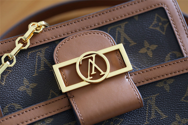 I W Fashion Lu-Vi bags - 8140