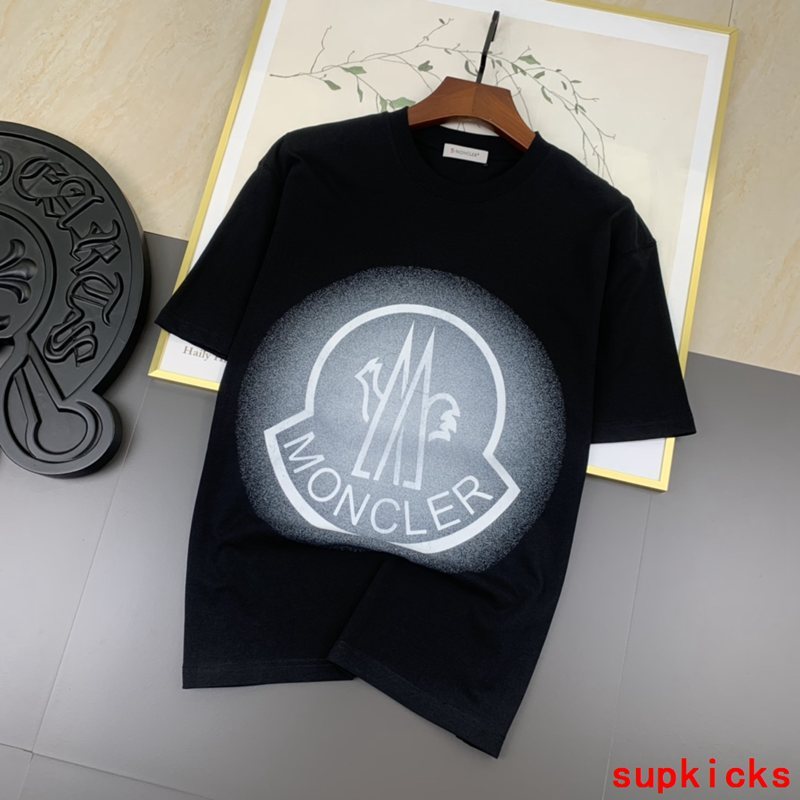 Moncler Luxury Cloth
