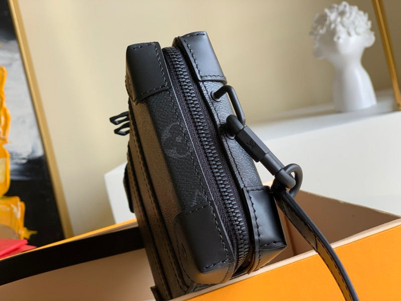 I W Fashion Lu-Vi bags - 17733