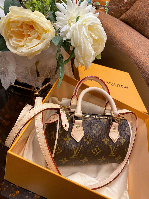 LOV2 Bags - Luxurious Bags  2658