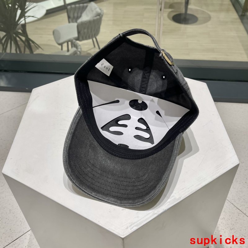 Louis Vuitton Luxury Cap