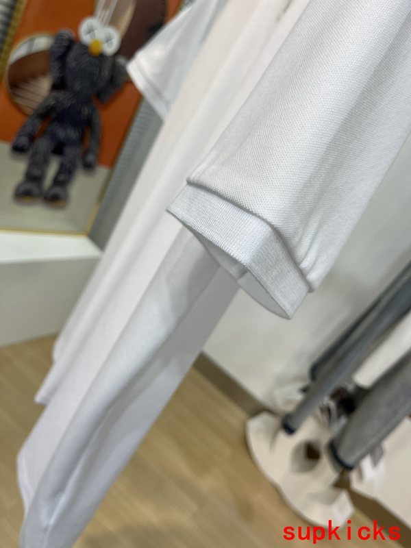 Moncler Luxury Cloth