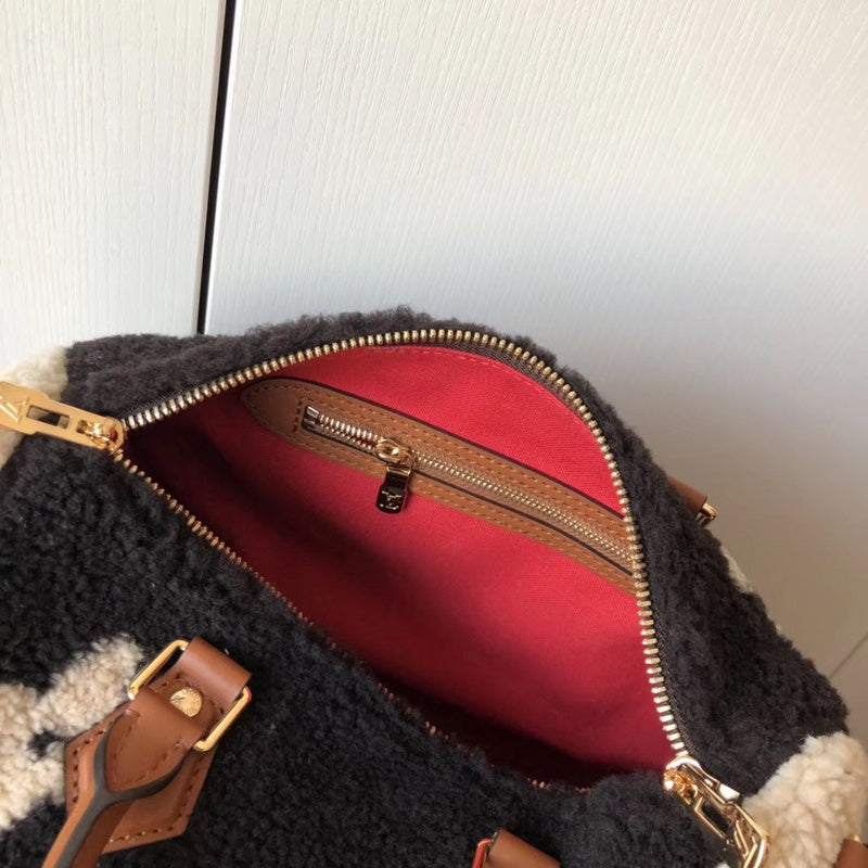 LOV2 Bags - Luxurious Bags  2656