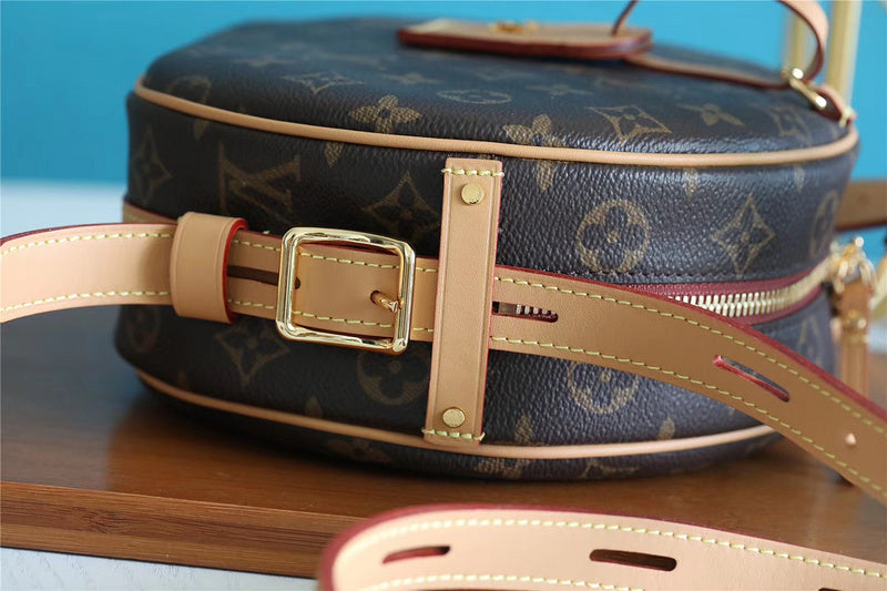 I W Fashion Lu-Vi bags - 8309
