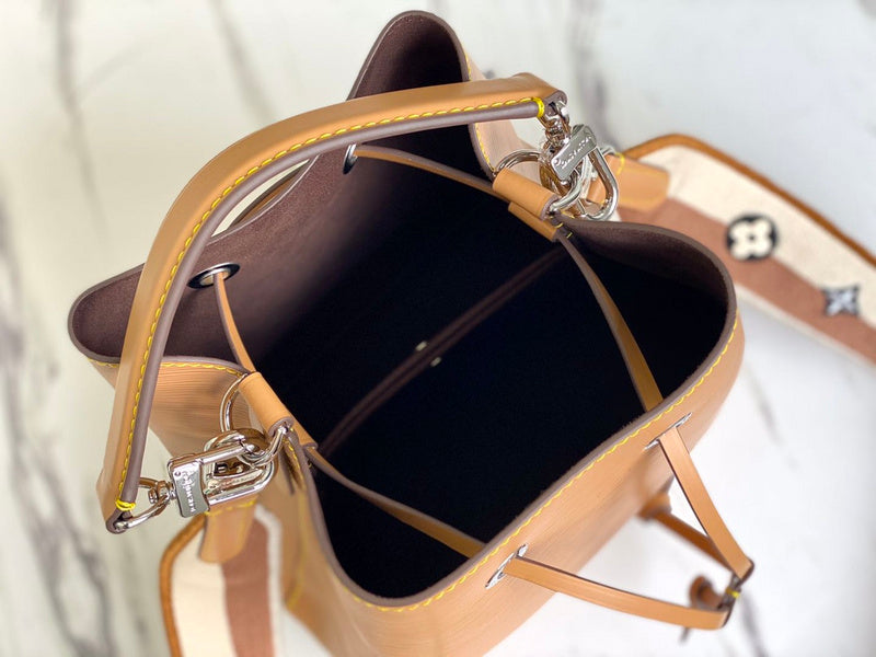 I W Fashion Lu-Vi bags - 17534