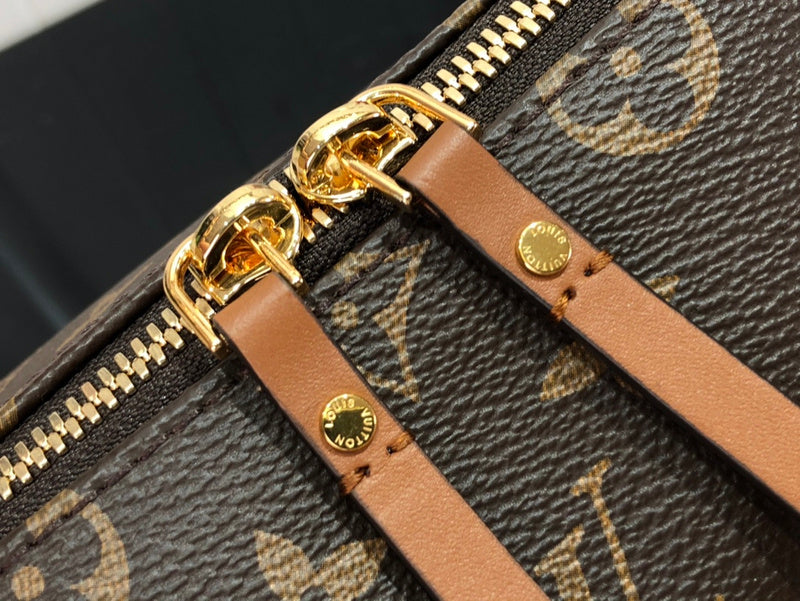 I W Fashion Lu-Vi Bags - 16920