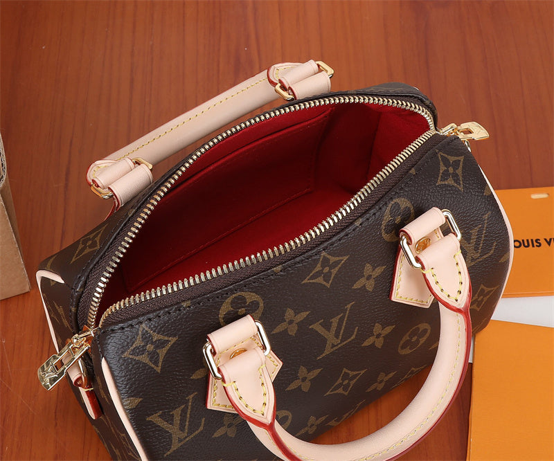 PHA - LOV Bags - 305