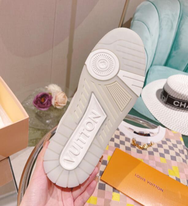 Mila's Edit - LOV Men Shoes - 950